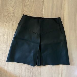 Club Monaco Faux Leather Skirt size 4